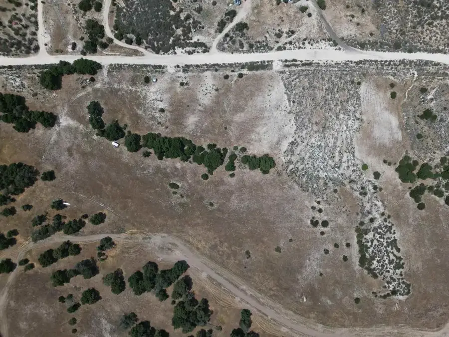 Avenida De Robles Verdes, Boulevard, CA 91905 - Image #2