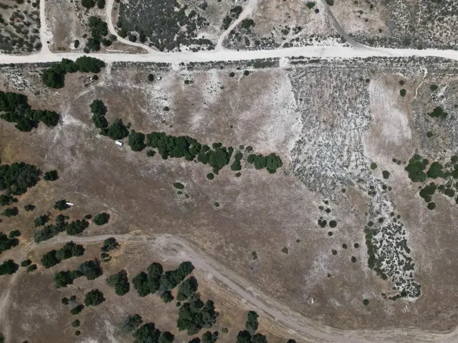 Avenida De Robles Verdes, Boulevard, CA 91905 - Image #3