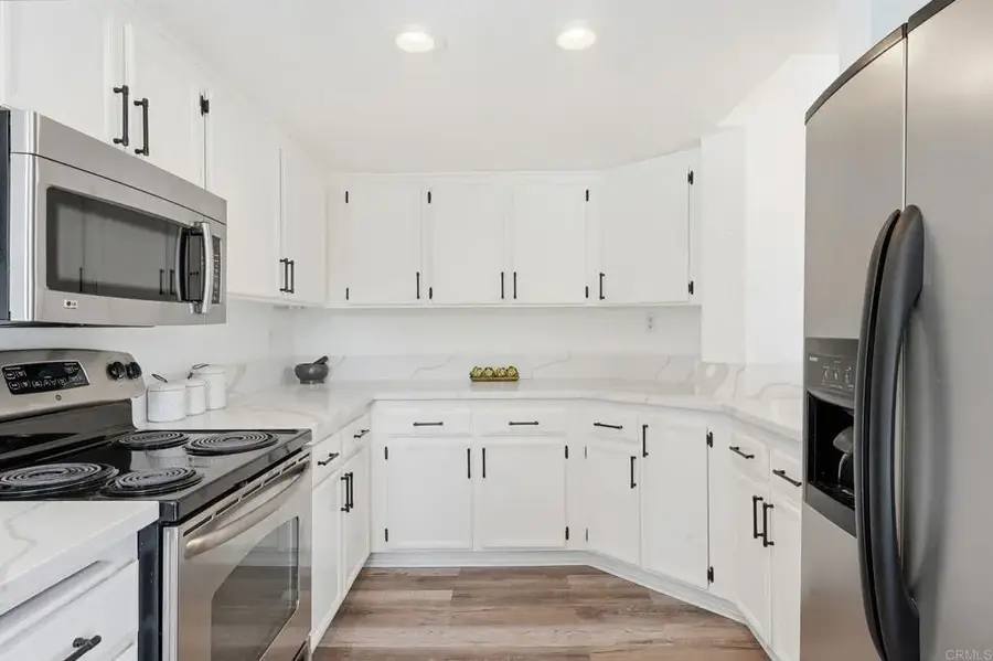 10534 Flora Verda Court, Santee, CA 92071 - Image #3