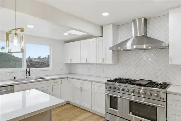 5220 Le Barron Road, San Diego, CA 92115