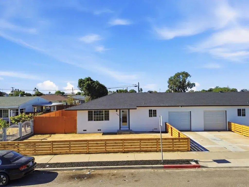 702 Oaklawn Avenue, Chula Vista, CA 91910 - Image #1