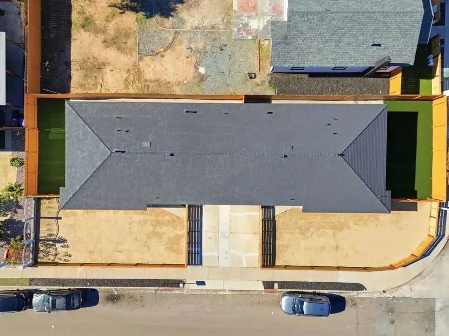 702 Oaklawn Avenue, Chula Vista, CA 91910 - Image #2