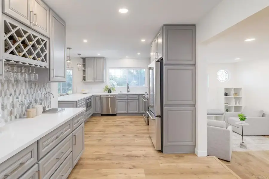 1674 Evergreen Street, San Diego, CA 92106 - Image #3