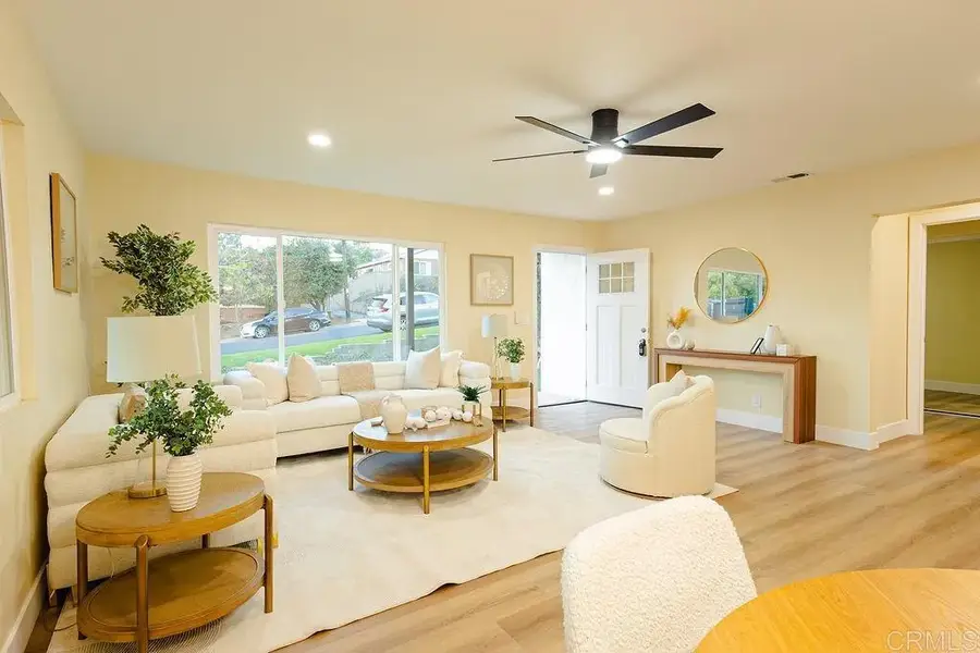 944 W 5th Avenue, Escondido, CA 92025 - Image #3