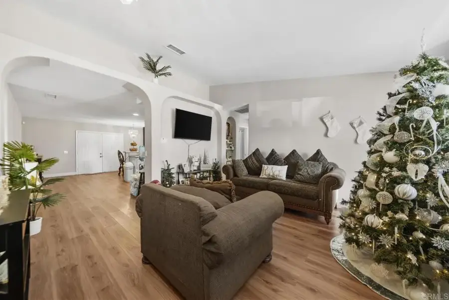 154 E 11th Street, Perris, CA 92570 - Image #2