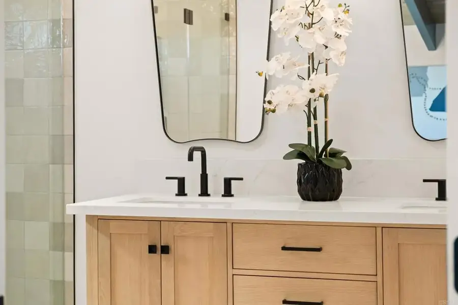 4821 Viane Way, San Diego, CA 92110 - Image #2