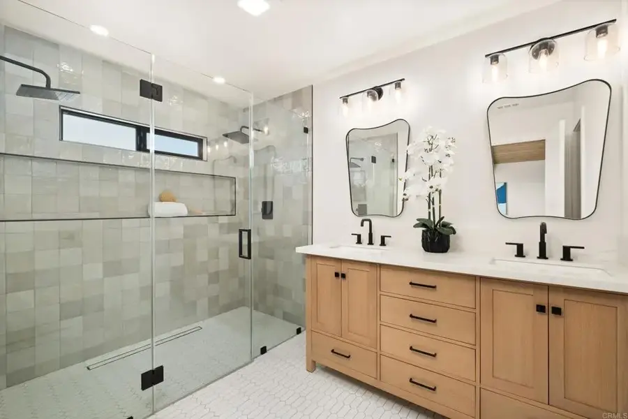 4821 Viane Way, San Diego, CA 92110 - Image #3