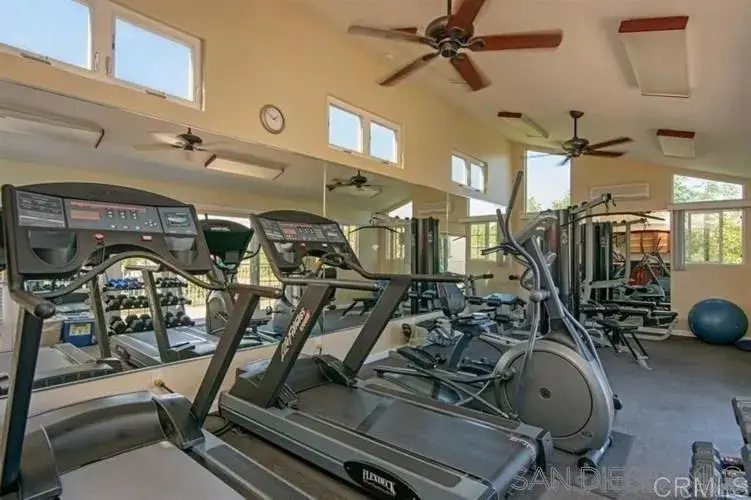 5402 Balboa Arms Dr #314, San Diego, CA 92117 - Image #3