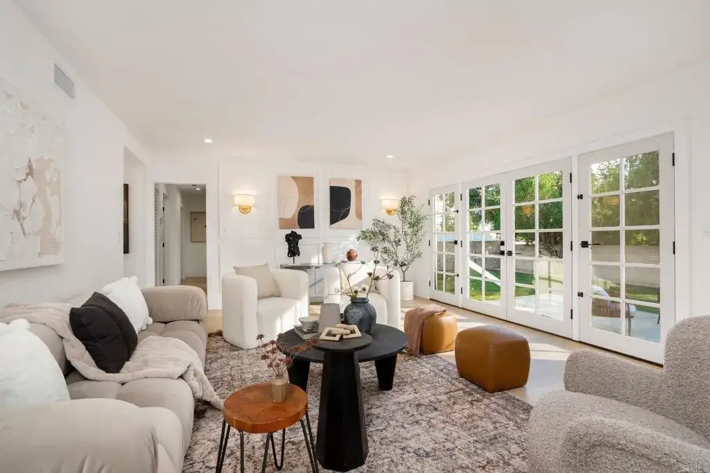 18438 Los Alimos St, Northridge, CA 91326 - Image #1