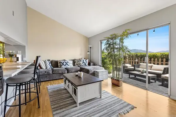 10065 10065 Canyonview Court, Spring Valley, CA 91977