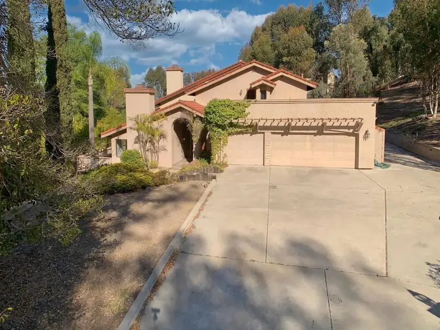 1521 Kimberly Woods Dr, El Cajon, CA 92020 - Image #2