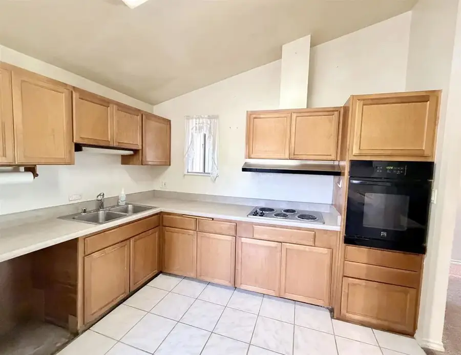 6635 Renkrib Avenue, San Diego, CA 92119 - Image #3