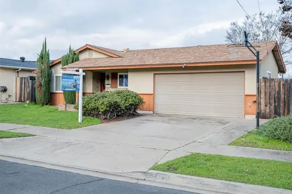 8048 Smokewood Dr, Santee, CA 92071