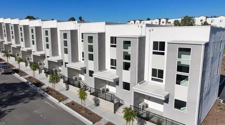 4958 Ocean View Boulevard, San Diego, CA 93112 - Image #3