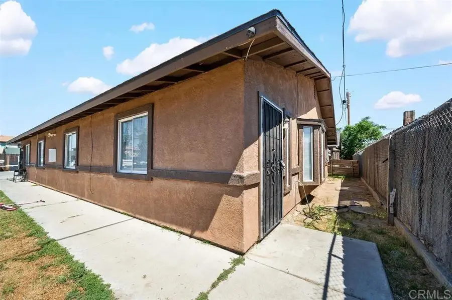 326 Beardsley Avenue, Bakersfield, CA 93308 - Image #2