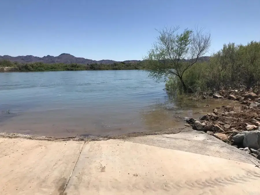 2657 Rio Hacienda, Palo Verde, CA 92266 - #2