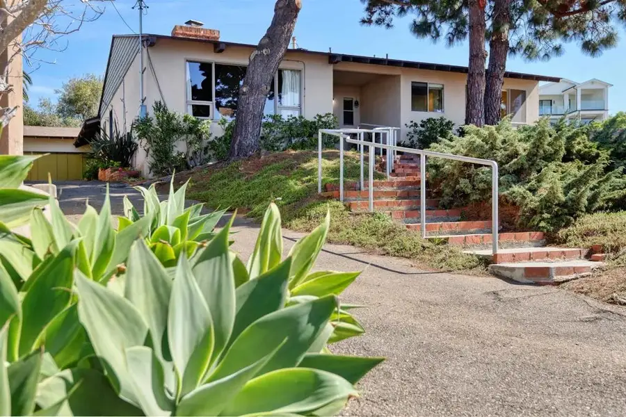 4335 Osprey, San Diego, CA 92107 - #2