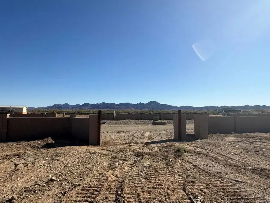 2669 Rio Hacienda, Palo Verde, CA 92266 - #3