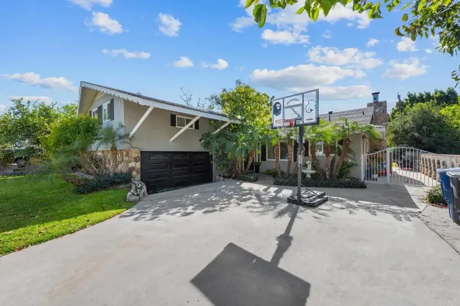 4064 Acacia Street, Riverside, CA 92503 - #2