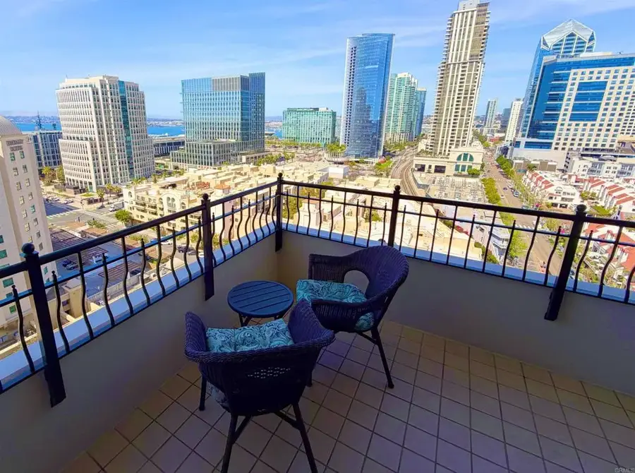 700 W Harbor Drive #1606, San Diego, CA 92101 - #3