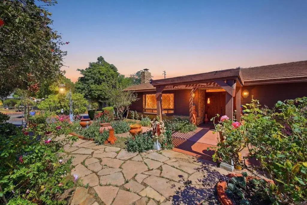 2807 S Grade Road, Alpine, CA 91901 - #1