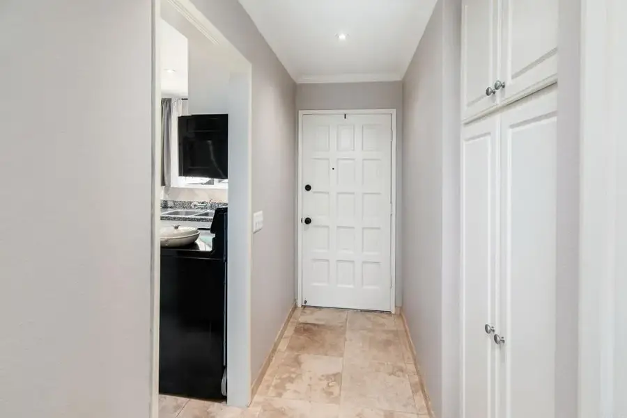 17141 W Bernardo Dr #105, San Diego, CA 92127 - #3