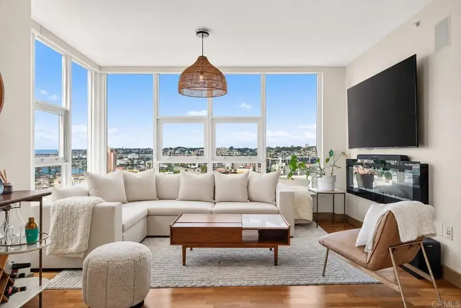 1325 Pacific Highway #1407, San Diego, CA 92101 - #3