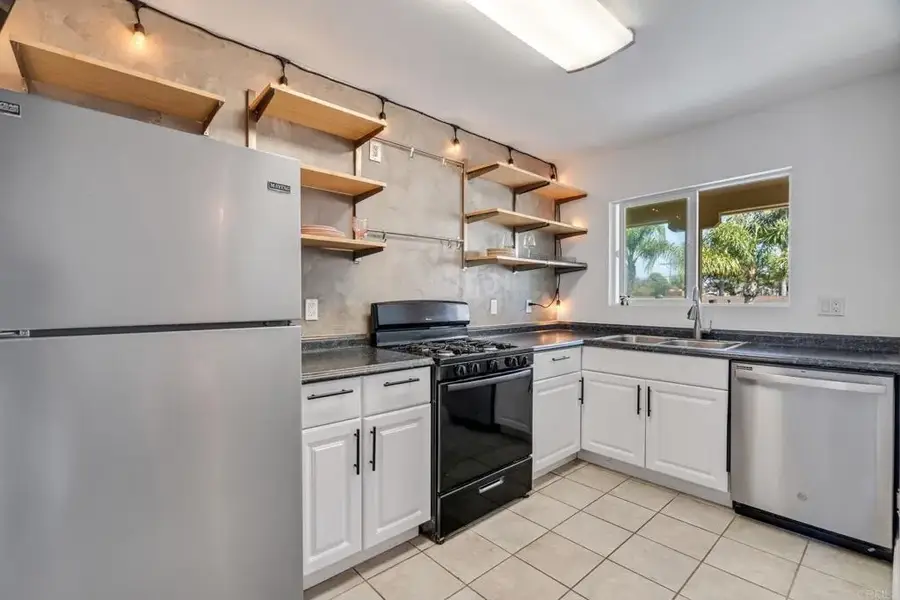 921 Street #15, National City, CA 91950 - #2