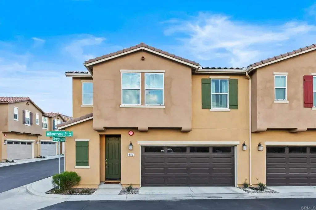 506 Willowmore Street, Vista, CA 92081 - #1