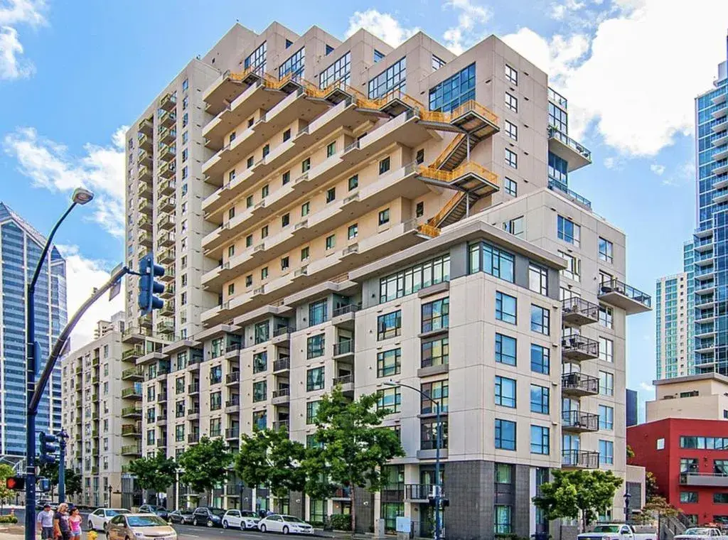 1240 India Street #806, San Diego, CA 92101 - #1