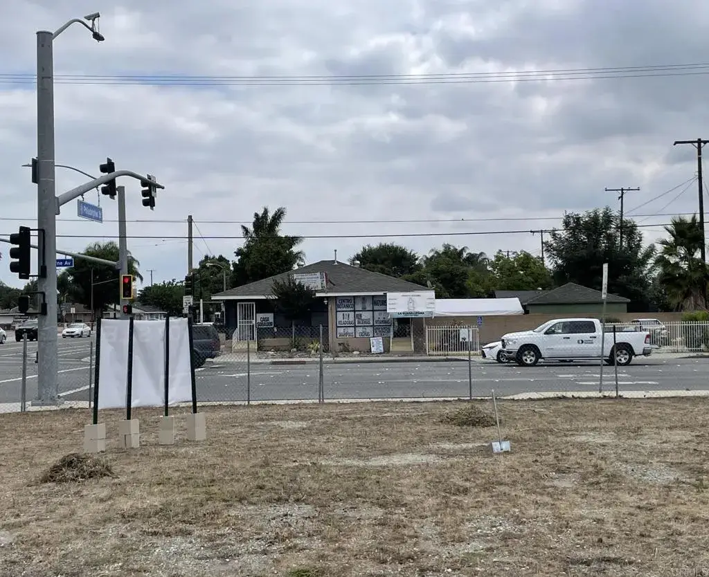 796 Philadelphia, Pomona, CA 91766 - #1