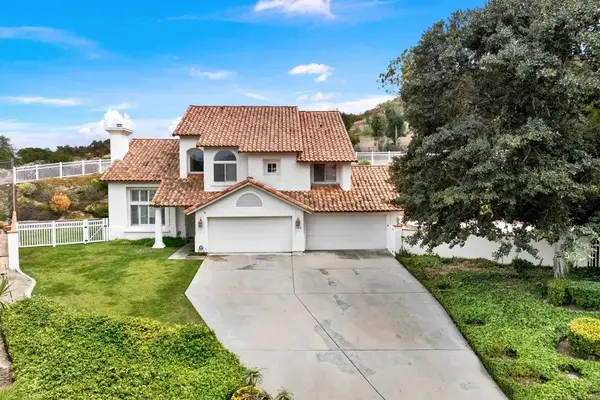 11592 Shadow Ranch Road, La Mesa, CA 91941