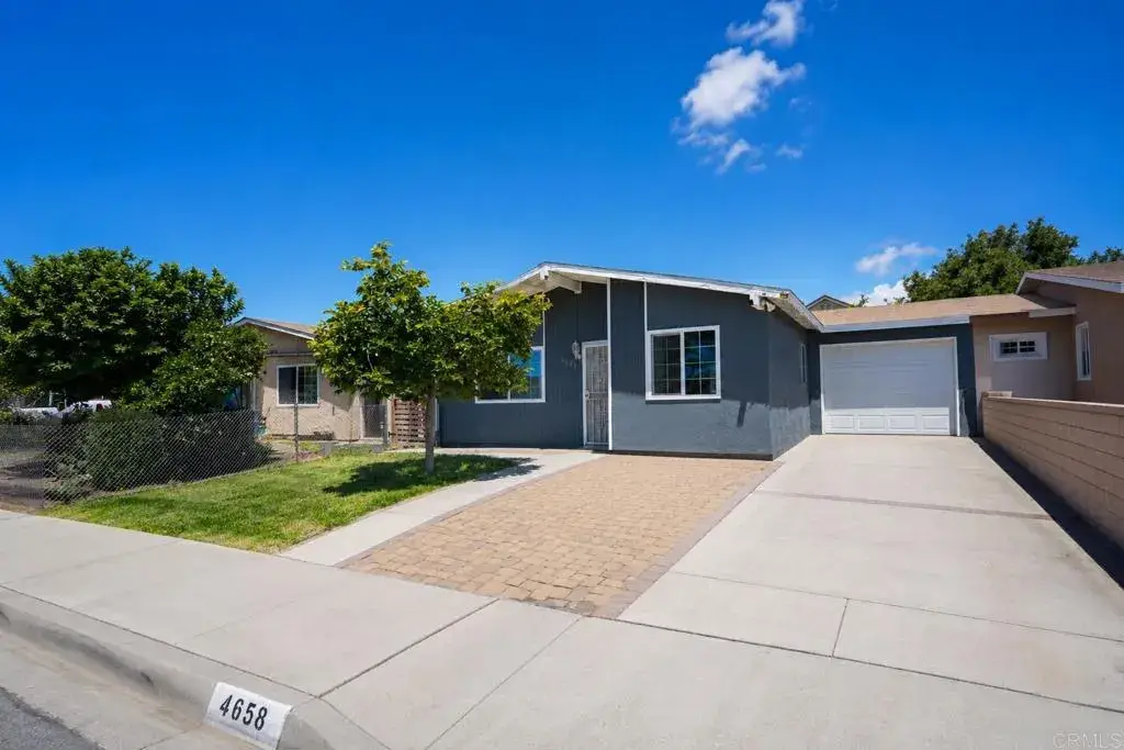 4658 Calle Del Palo, Oceanside, CA 92057 - #1