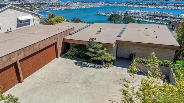 711 Aramda, San Diego, CA 92106