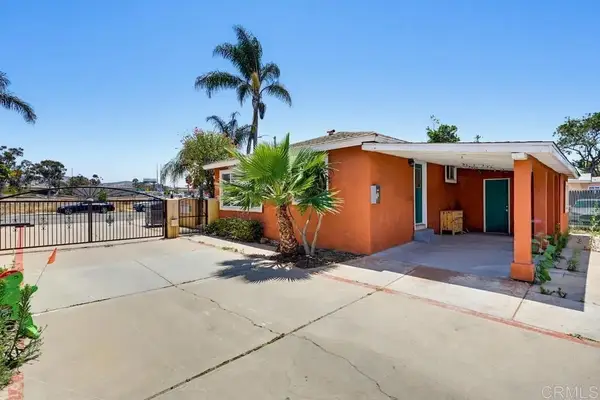 220 Calle Primera, San Ysidro, CA 92173