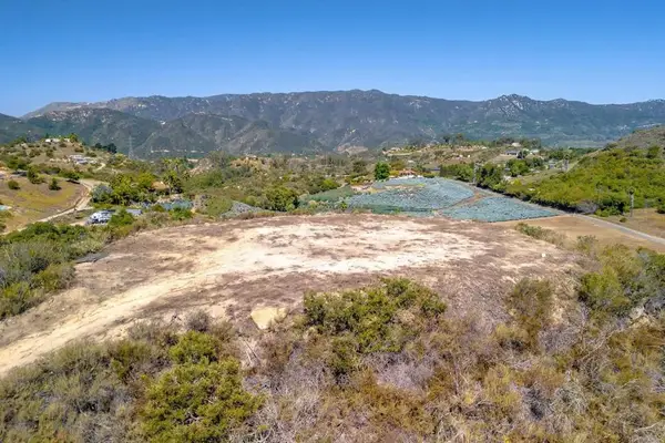 27 Daily, Fallbrook, CA 92028