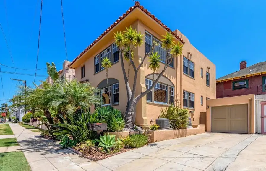 219-21 Kalmia St, San Diego, CA 92101 - #2