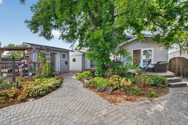 4855 Pine Street, La Mesa, CA 91942