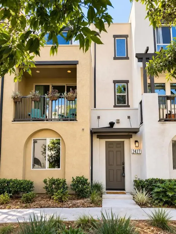 2427 Verano Way, Vista, CA 92081
