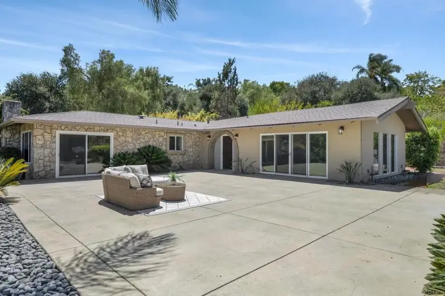 3131 Summit Drive, Escondido, CA 92025 - #3