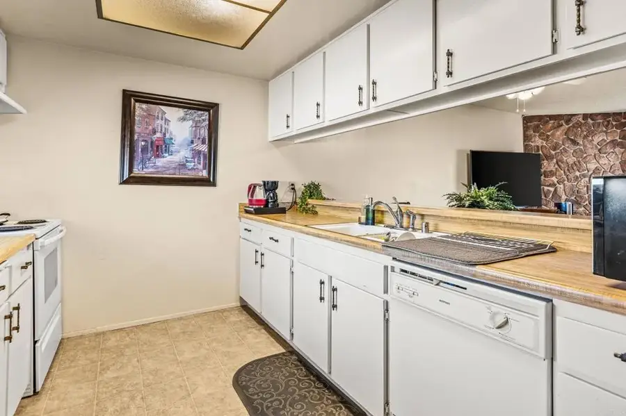 276 S Pierce Street, El Cajon, CA 92020 - #3