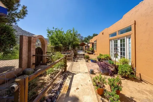 614 Snowden Pl, El Cajon, CA 92019