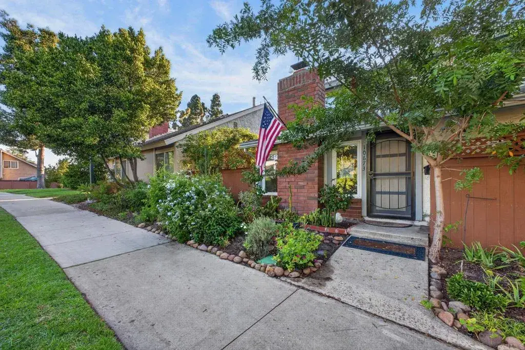 10673 Porto Ct, San Diego, CA 92124 - #1