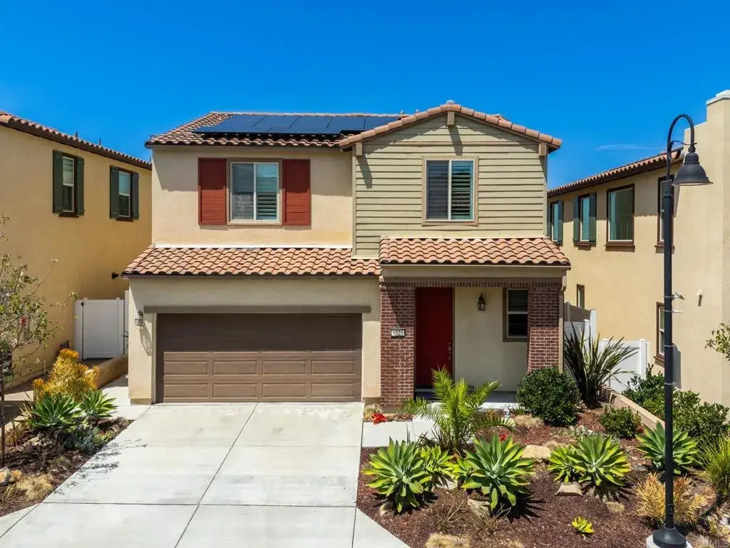 1525 Wildgrove Ave, Vista, CA 92081 - #1