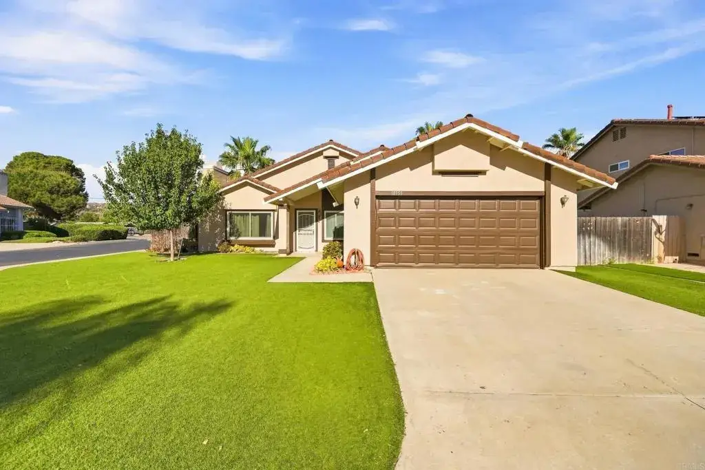 10355 Paseo Palmas Dr., Lakeside, CA 92040 - #1