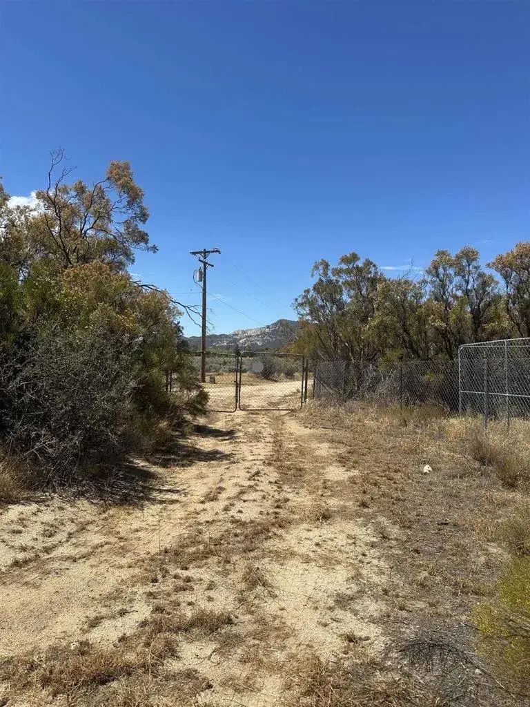 54174 Mdw Vly, Anza, CA 92539 - #3