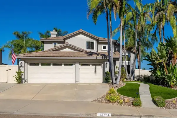 13724 Braeswood, El Cajon, CA 92021