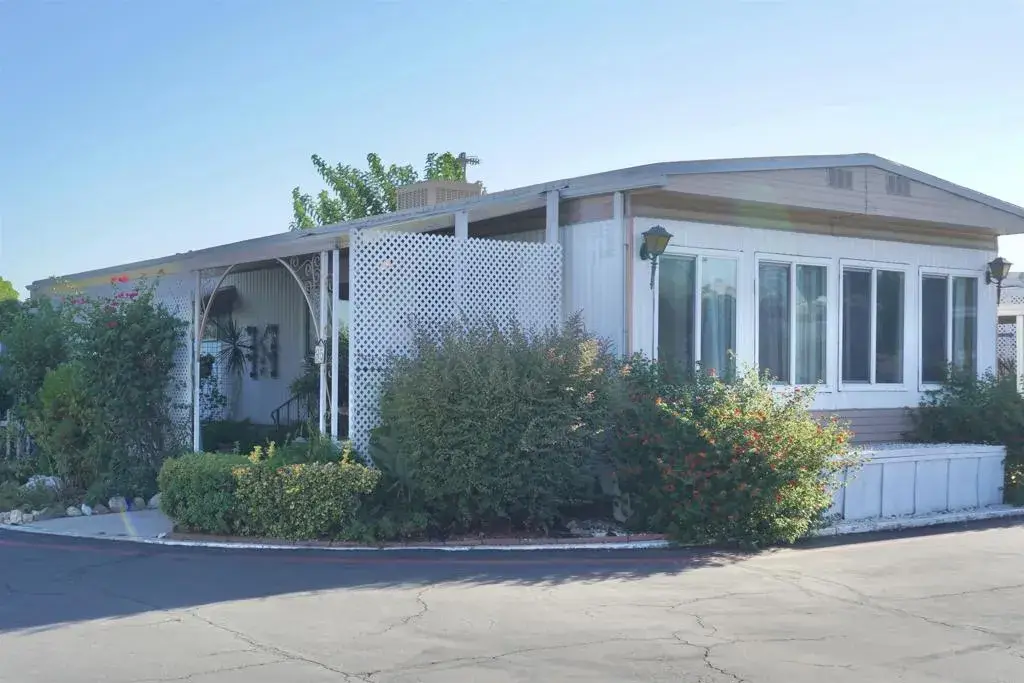 185 N Eucalyptus #SPC 95, Rialto, CA 92376 - #1