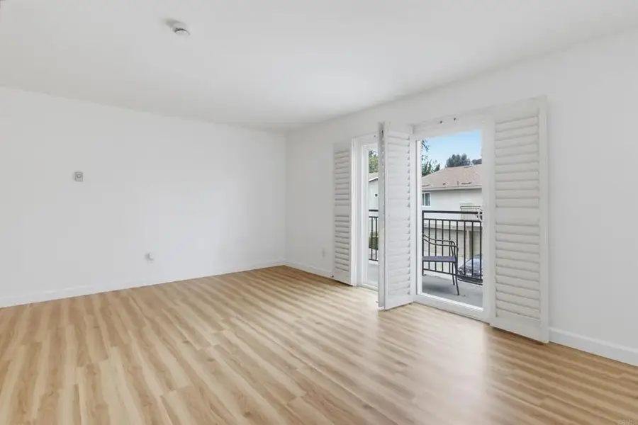 8025 Camino Kiosco, San Diego, CA 92122 - #3