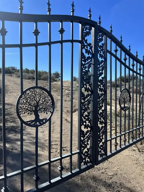 123 Old, Pine Valley, CA 91962